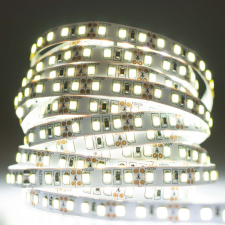 LED szalag 12V 48W 600LED 2835 Hideg 8mm 5m világítási kellék