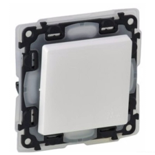 LEGRAND 752151 Valena Life IP44 fehér 1 pólusú kapcsoló villanyszerelés