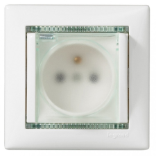  Legrand 774220 Valena IP44 2P+F csatlakozóaljzat csapófedéllel, fehér ( Legrand 774220 ) villanyszerelés