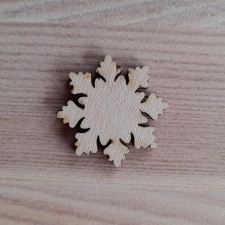  Lézervágott hópihe, mérete: 30x30 mm dekorációs kellék