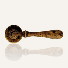 Linea Cali Tosca antik réz körrozettás kilincsgarnitúra 745 RB 101 PA zár és alkatrészei