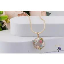  Lira antiallergén tavaszi medálos nyaklánc madarakkal szines virágokkal-18K nyaklánc