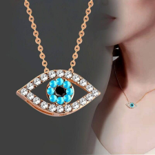 MariaKing Kristályokkal kirakott Evil Eye medál nyaklánccal, arany színben nyaklánc