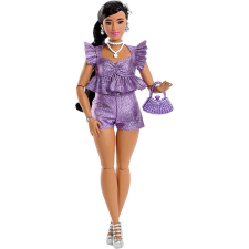 Mattel Barbie Deluxe Baba, lila rövidnadrágban baba
