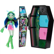 Mattel Monster High Skulltimate Secrets Neon Frights - Ghoulia Yelps baba koporsóval játékfigura