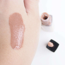 Maybelline Vivid Hot Lacquer 64 Unreal folyékony rúzs rúzs, szájfény
