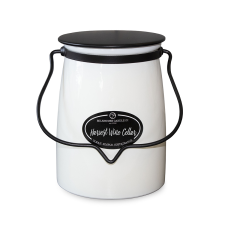 Milkhouse Candle Co. TEJHÁZ GYERTYA Harvest Wine & Pince illatgyertya VAJTÉRKÉS (624 g), gyertya