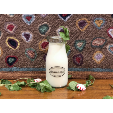 Milkhouse Candle Co. TEJHÁZ GYERTYA Marokkói Menta illatú gyertya TEJESpalack (227 g), gyertya