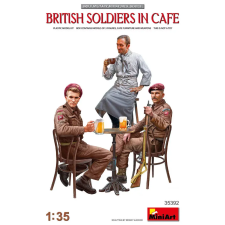  MiniArt British Soldiers in Cafe 1:35 (35392) makett