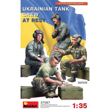  MiniArt Ukrainian Tank Crew at Rest 1:35 (37067) makett