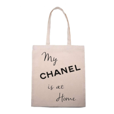  My CHANEL is at Home válltáska egyedi mintával
