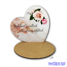  Nagy talpas szív 19,2x20cm - Végtelenül szerettünk… dekorációs kellék