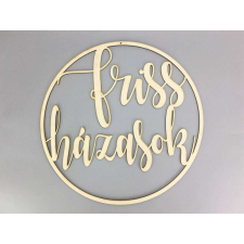Natúr fa - "Friss házasok" felirat keretben 40cm dekorációs kellék