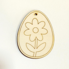  Natúr fa tojás virág mintával, felakasztható. Mérete: 4,6x6,1 cm dekorációs kellék