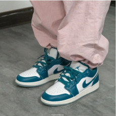 Nike Air Jordan 1 Low sportcipő FN9137 141 38