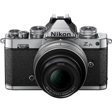 Nikon Z fc + Z DX 16–50 mm f/3,5–6,3 VR digitális fényképező