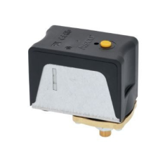 Non branding NYOMÁSKAPCSOLÓ P302/6 3-PÓLUSÚ 30A kisháztartási gépek kiegészítői