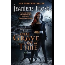 One Grave at a Time – Jeaniene Frost idegen nyelvű könyv