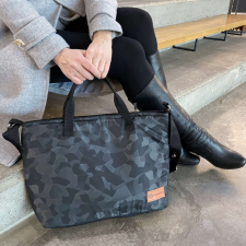 P&M Pelenkázó táska BAG Marble Black pelenkázótáska