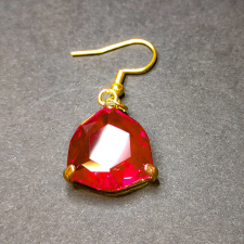  Piros kvarc kristály fülbevaló, 1 pár fülbevaló