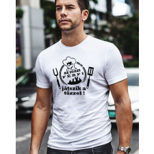  Póló szakácsnak - Egy igazi férfi játszik a tűzzel férfi póló