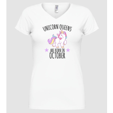 Pólómánia Unicorn queens are born in - October - Női V nyakú Póló