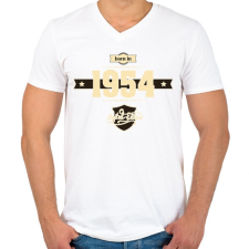 PRINTFASHION born-in-1954-cream-choco - Férfi V-nyakú póló - Fehér férfi póló