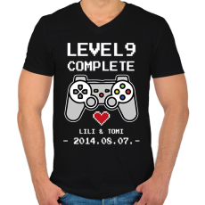 PRINTFASHION Gamer évforduló - fehér - Férfi V-nyakú póló - Fekete