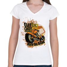 PRINTFASHION Turbo chicks - Női V-nyakú póló - Fehér női póló