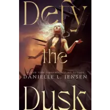 Random House Defy the Dusk egyéb könyv