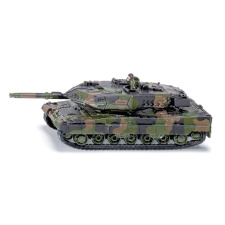  Rejtőzködő tank autópálya és játékautó
