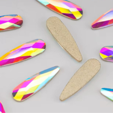 Roniki csiszolt formakő - glass AB - 10db körömdíszítő