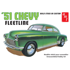 ROUND2 AMT 1/25 1951 Chevrolet Fleetline kocsi modell makett
