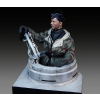  Royal Model German tanker in winter dress with Tiger I Early cupola 1:10 (RM976)