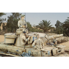 Royal Model Pz. Kpfw. IV Ausf. E Crew 1:35 (RM506) makett