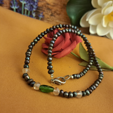  Smaragd kővel díszitett valódi gyöngy nyaklánc nyaklánc