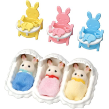Sylvanian Families Gondozókészlet hármas ikrekhez játékfigura