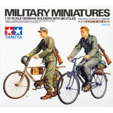  Tamiya 1:35 German Soldier with Bicycles - 35240 makett