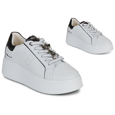 Tosca Blu Rövid szárú edzőcipők CLARA Fehér 38