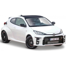  Toyota Yaris 2021 fém modell fehér 1:24 autópálya és játékautó