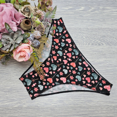 Turbó Varrat nélküli női alsó SZIVECSKE MINTÁS 2XL