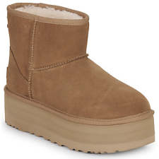 UGG Csizmák W CLASSIC MINI PLATFORM Barna 39 női csizma, bakancs
