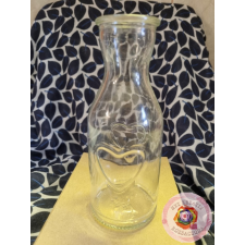 Üveg váza szíves dekoráció