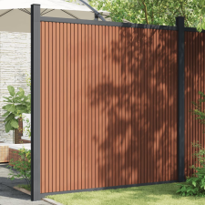 vidaXL barna WPC kerítéspanel 2 oszloppal 180 x 186 cm építőanyag