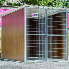  WOODY Kutya kennel, 2x2m alapterület, padozat nélkül szállítóbox, fekhely kutyáknak