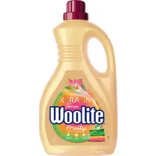 Woolite Keratin Therapy Fruity Mosószer színes ruhákhoz 45 mosás 2,7L tisztító- és takarítószer, higiénia