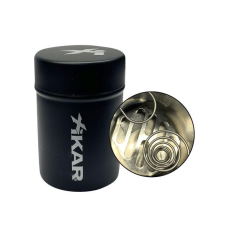 Xikar mini autós szivar hamutál beépített szivartartó matt fekete színű - fedéllel hamutartó